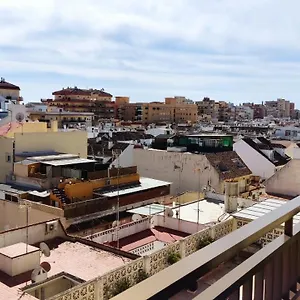 En El Centro Y Al Lado De La Playa Apartamento